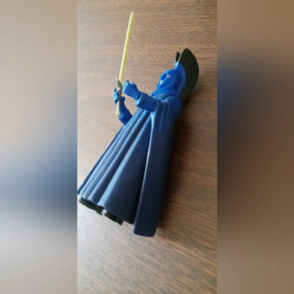 Starwars Blue Knight Action Figure Toy with Yellow Sword vintage